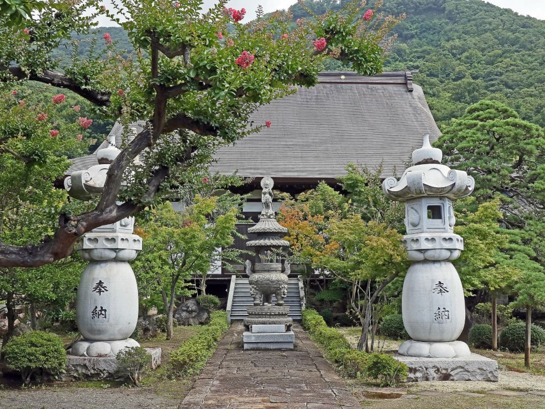 Daizokyoji Temple Fuefuki