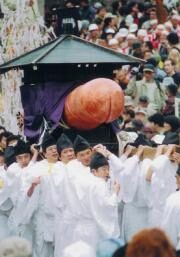 honen-matsuri-harvest-festival-at-tagata-shrine-jinja-temple